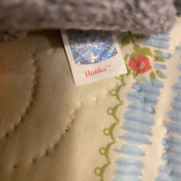 Beanie Honks the Goose - Picture 5 of 5